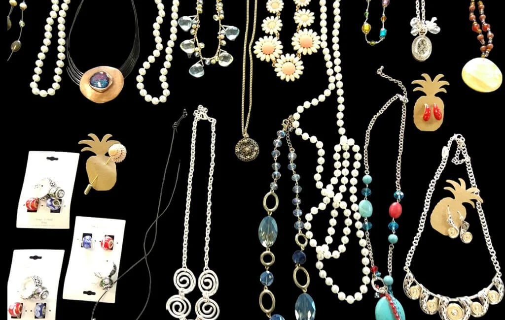 what is costume jewelry